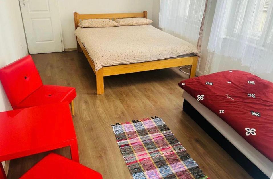 Doxie Rooms And Beds 布达佩斯 外观 照片